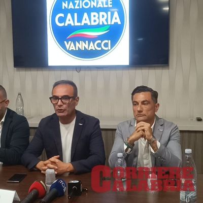 Futuro Nazionale di Vannacci celebra la prima assemblea regionale. Sasso: «In Calabria già 5.000 iscritti»