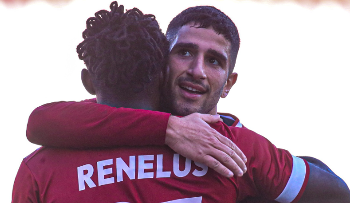 Tris della Reggina e secondo posto insieme al Sambiase (fermato in casa). Alla Vibonese il derby con il Locri