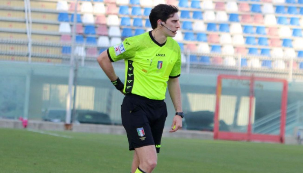 Gianquinto arbitrerà il derby dello “Scida” tra Crotone e Cosenza