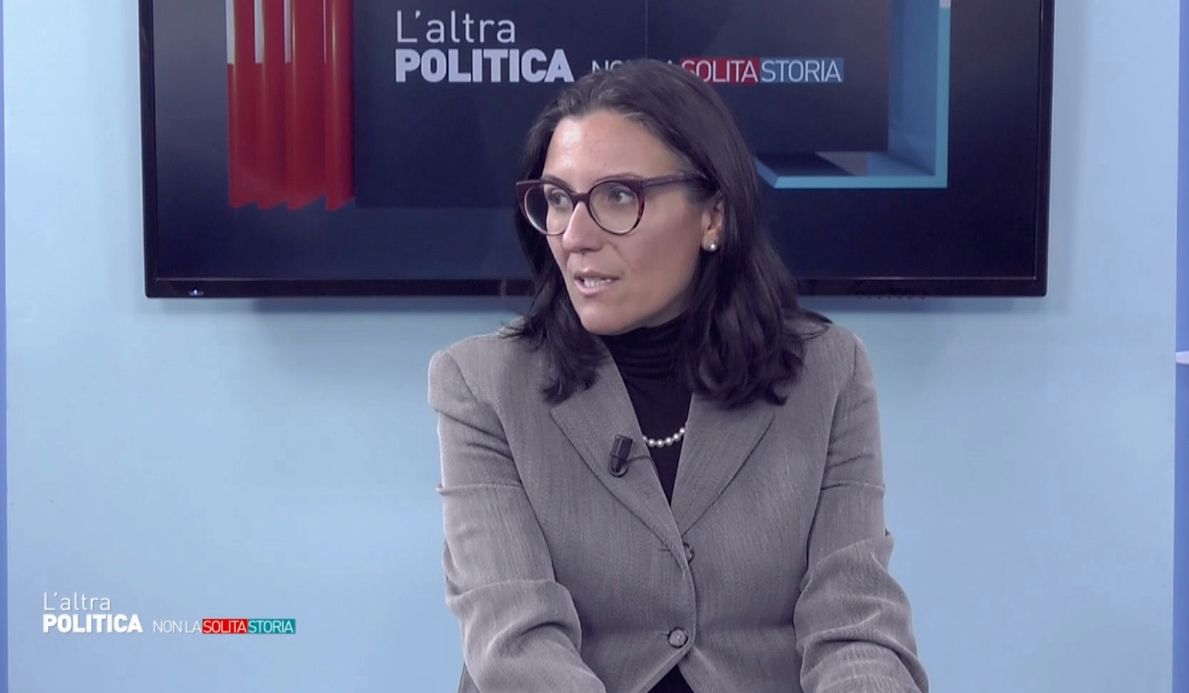 Vasto incendio a Villa San Giovanni, ordinanza della sindaca Caminiti