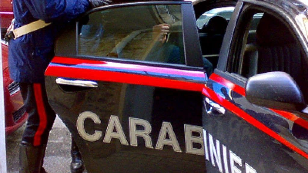 Minaccia i vicini con una bombola di gas, arrestato 64enne a Catanzaro
