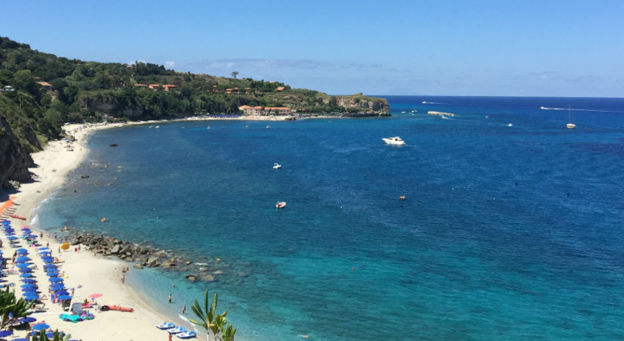 La Calabria con la percentuale più alta di consumo di paesaggi costieri: si tocca il 65%