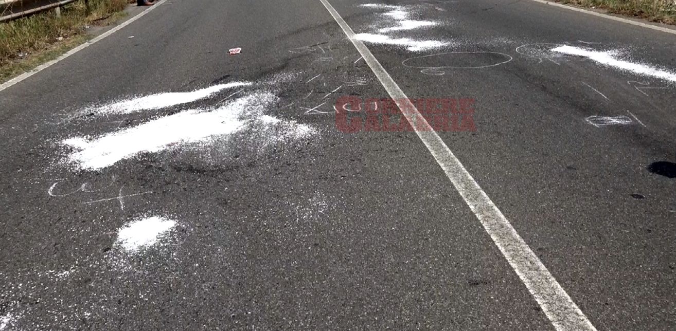 Incidente stradale a Montalto Uffugo, feriti quattro giovani