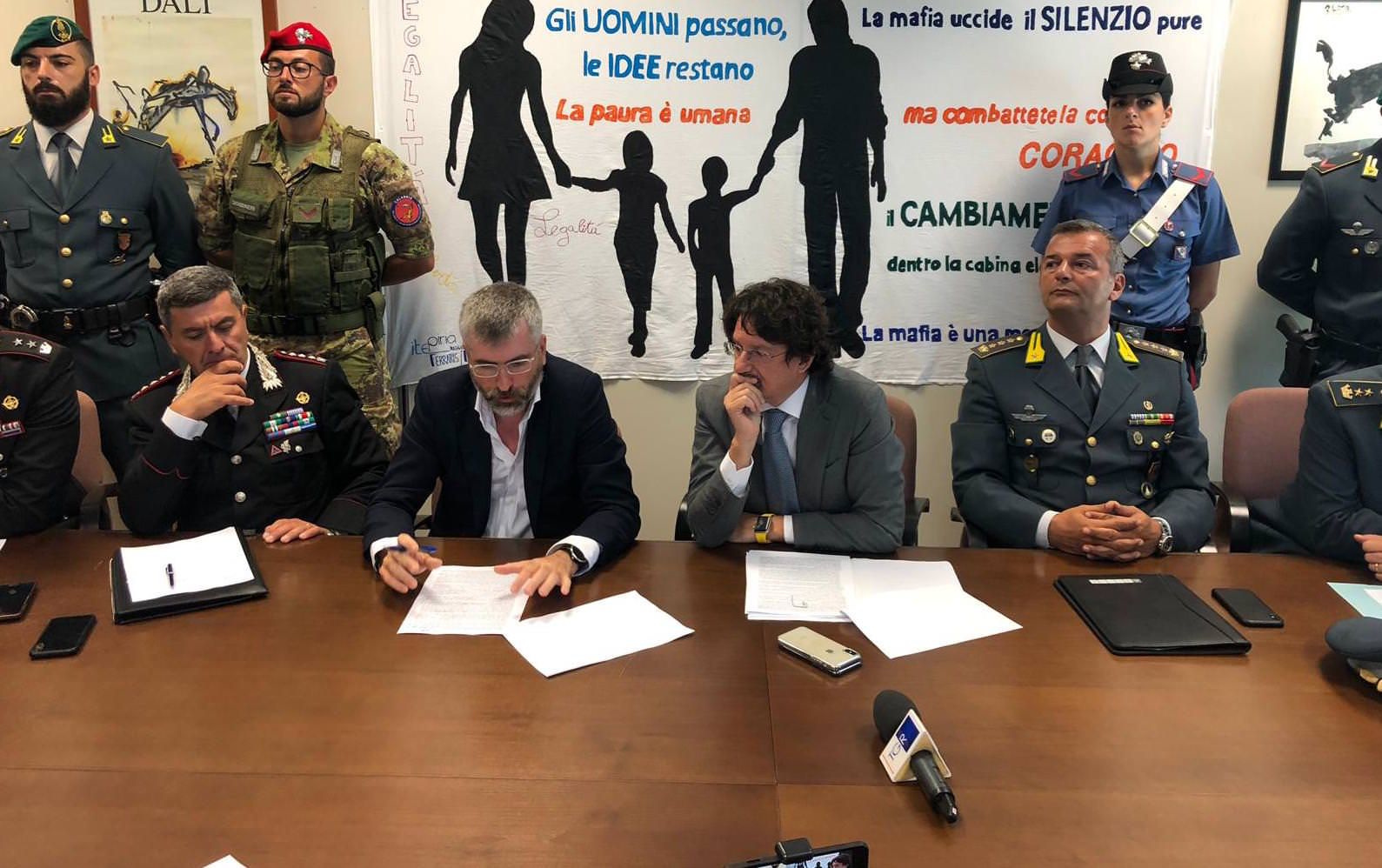 «Un imprenditore voleva farla finita dopo aver denunciato i Cordì. Non lasciamoli soli»