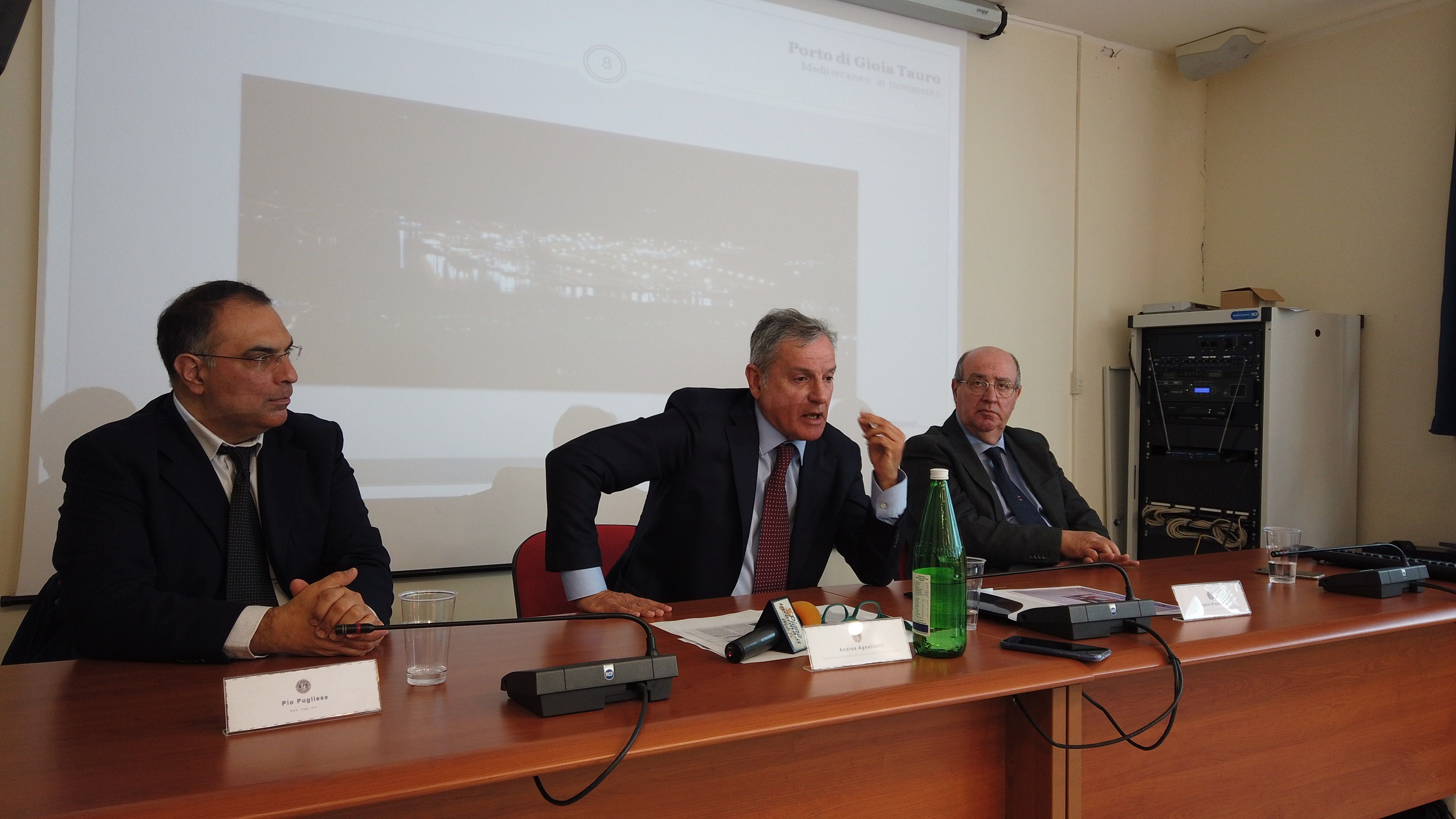 Gioia apre alle meganavi anche di notte. «Svolta epocale»