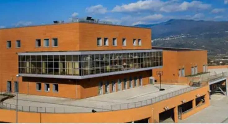 Vertenza Calpark, i sindacati: «Ci hanno impedito di partecipare all'assemblea dei soci»