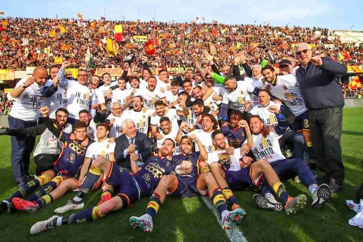 Un tifoso (ultrà?) del Cosenza dà i voti alla promozione del Catanzaro