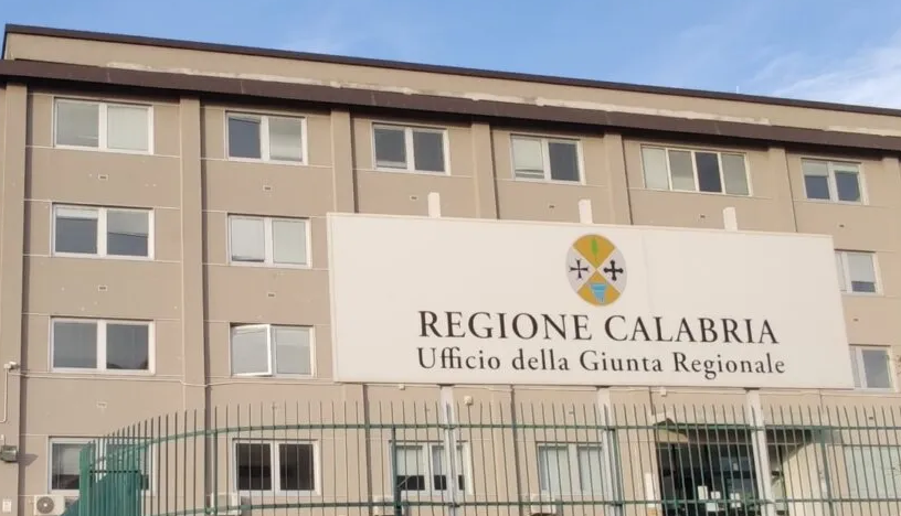 Topi negli uffici regionali a Reggio Calabria, la Fp Cgil denuncia: «Situazione non più tollerabile»