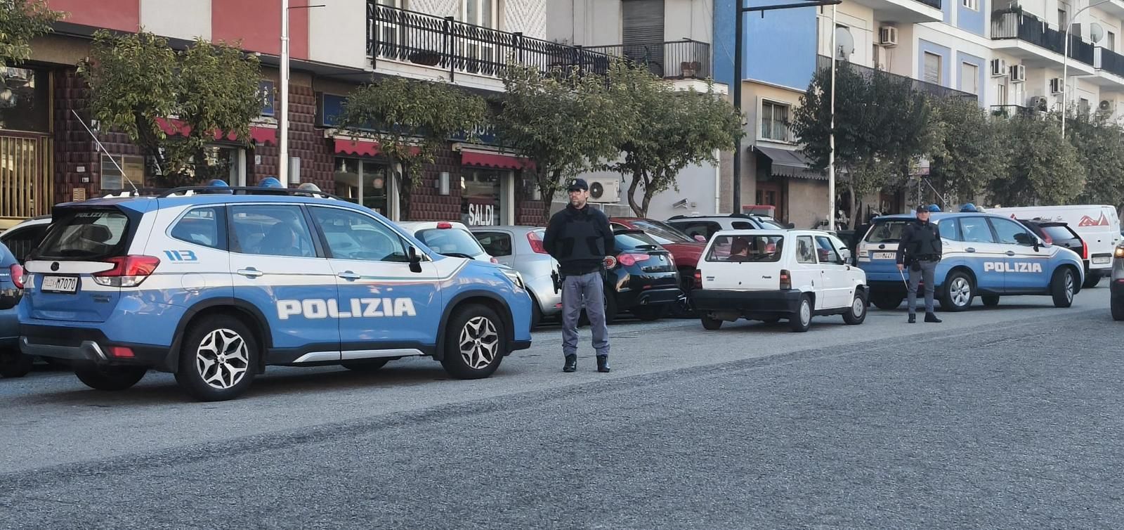 Cosenza, intensificati i controlli nella zona della stazione delle autolinee: un arresto e due denunce