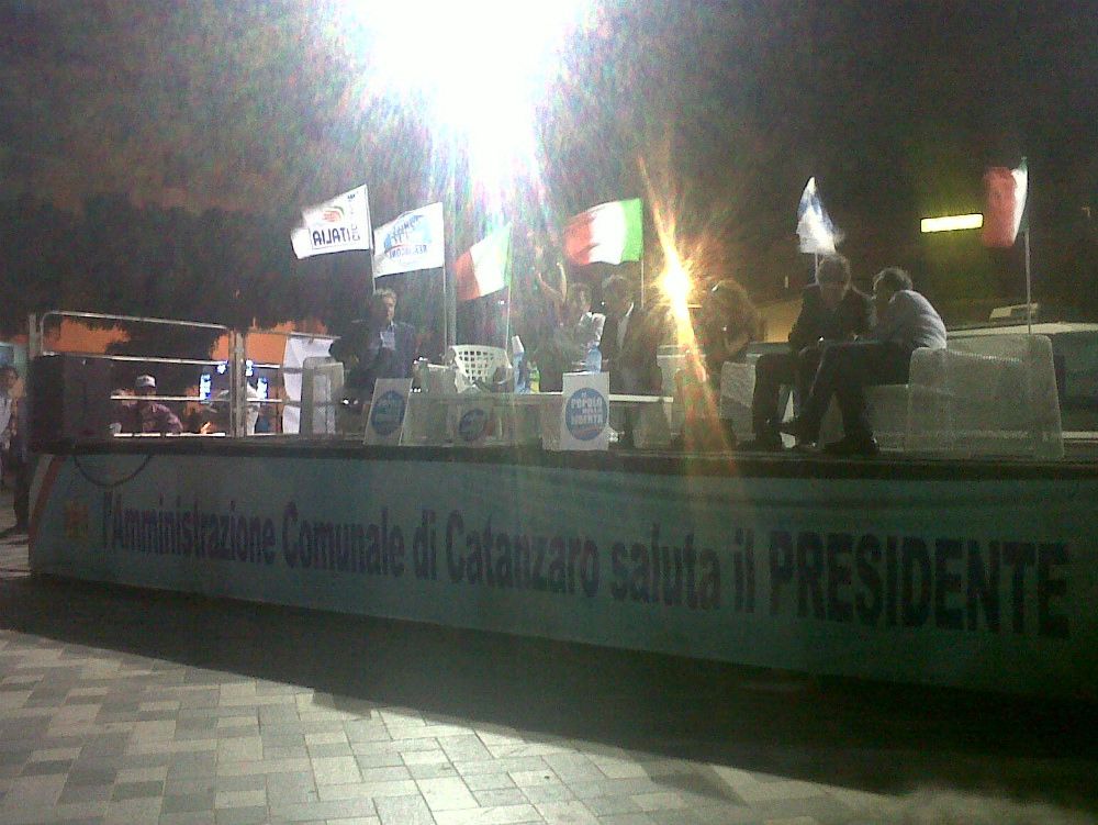 Il caldo “abbraccio” del Pdl catanzarese a Scopelliti