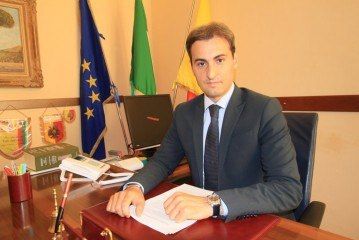 Museo della musica, Cardamone: «Polemica strumentale»