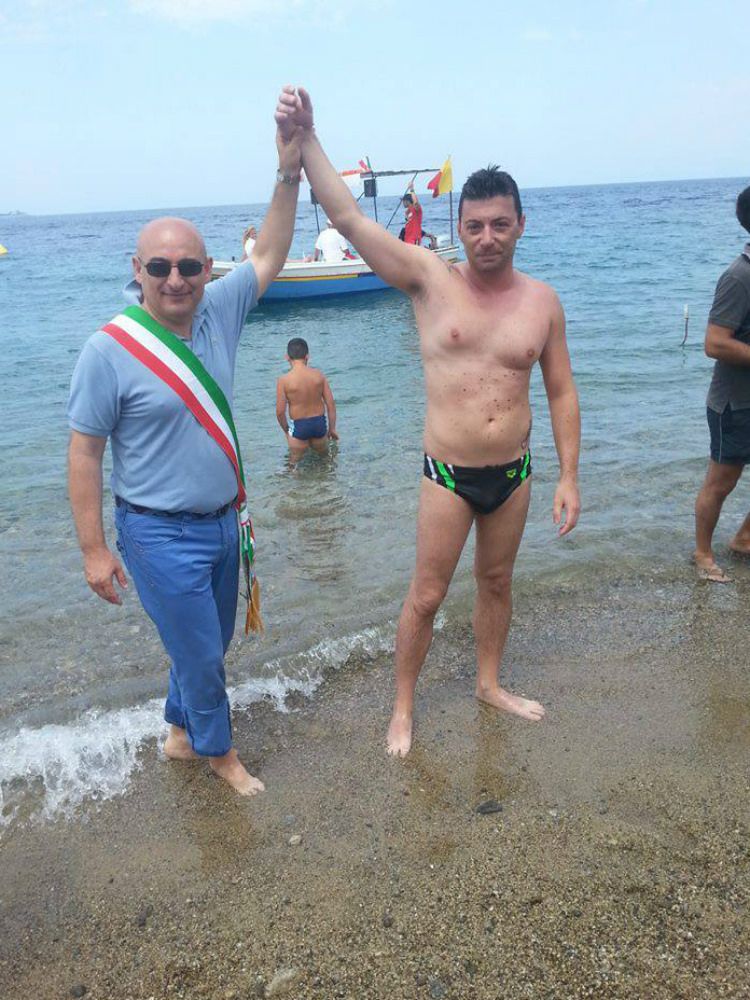 Attraversa lo Stretto per "riavere" l`ospedale