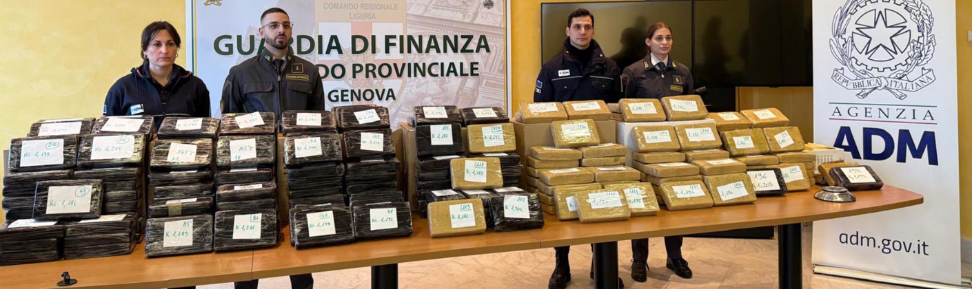 Sequestrati 240kg di cocaina provenienti dal Sudamerica