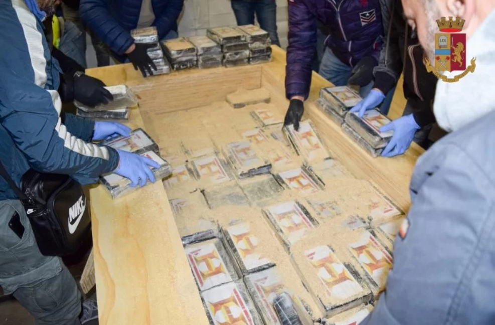 ‘Ndrangheta, la cocaina dal Brasile a Livorno e in Calabria: 19 condanne e 9 assoluzioni – I NOMI