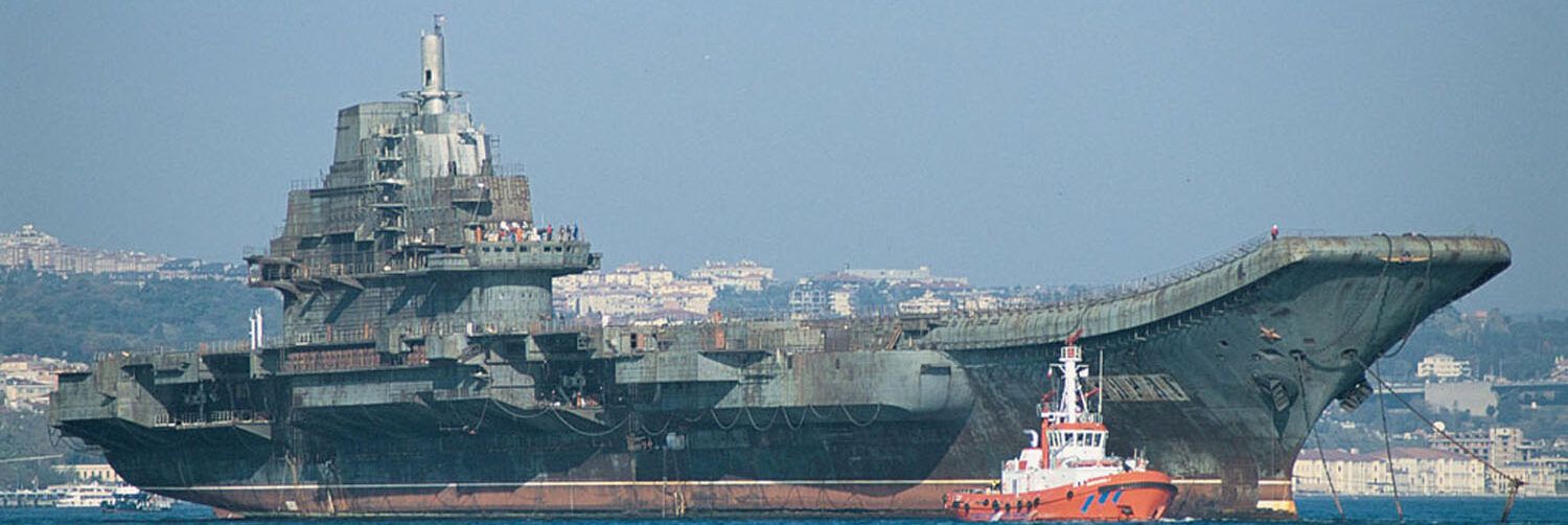 Bomba ecologica, il Brasile affonda portaerei piena di rifiuti tossici