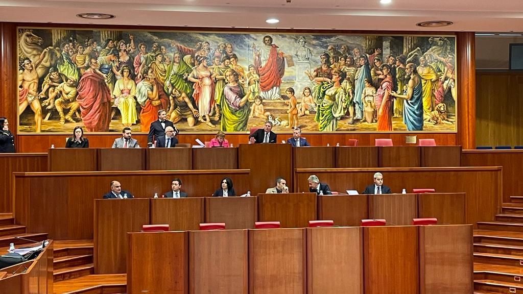 Consorzi di bonifica, maratona in “Sesta”. Gallo: «L’ente unico è un caposaldo». Il sì di Afflitto (M5S) alla riforma