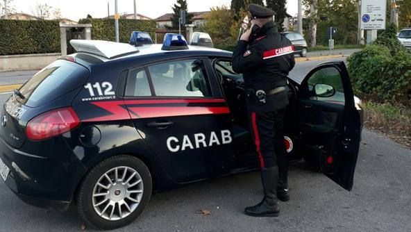 Raffiche di mitra contro i mezzi di un'azienda nel Vibonese