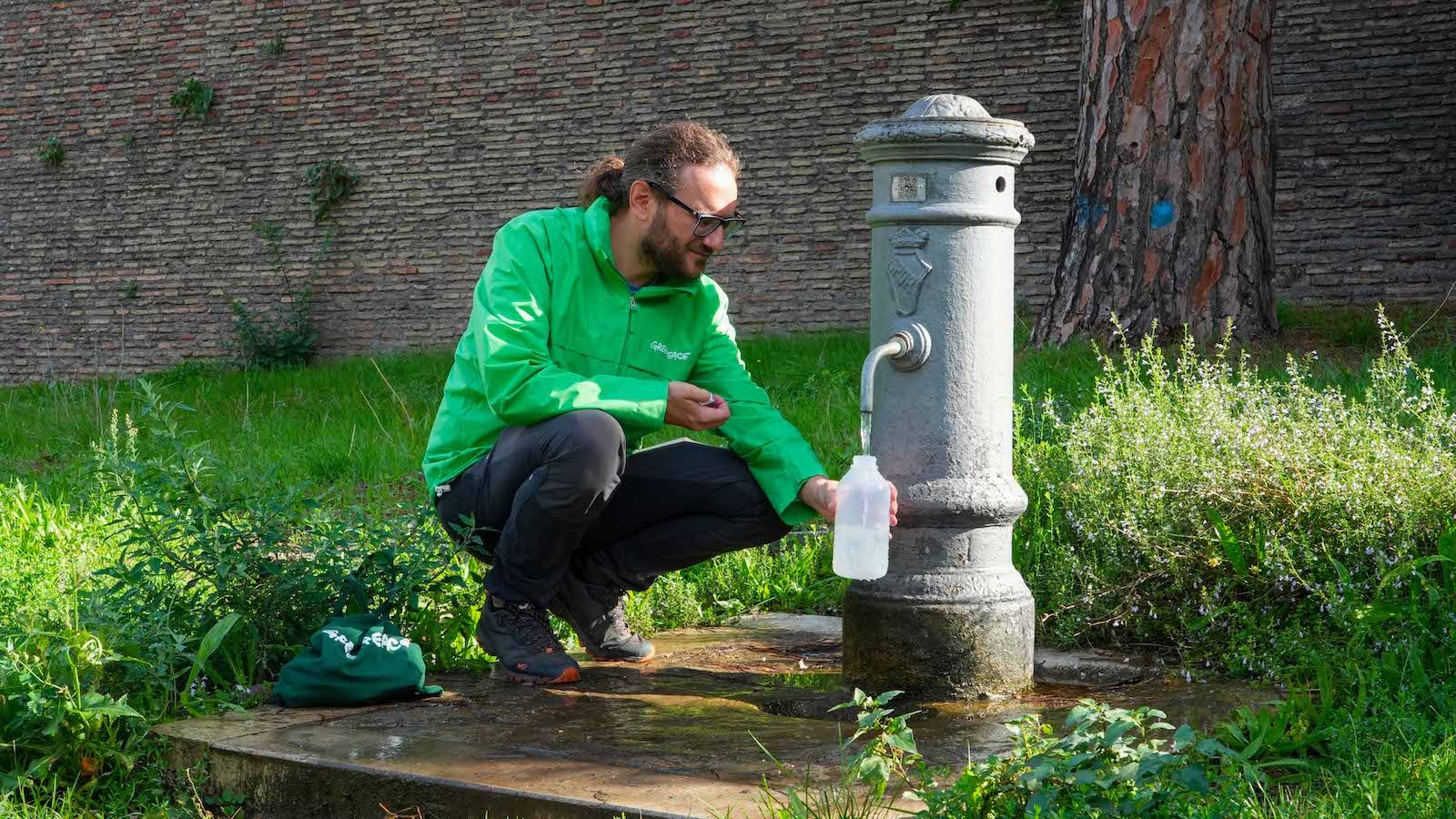 “Acque senza veleni”, la campagna di Greenpeace arriva anche in Calabria