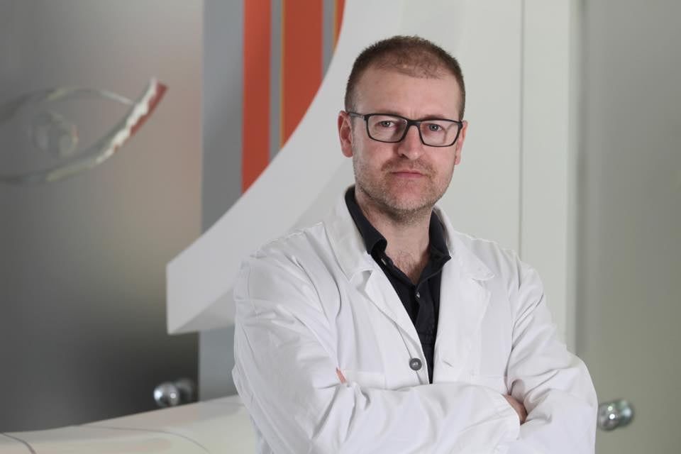 Tagli al budget per Chirurgia oculistica, «Così aumenta spesa per migrazione sanitaria»