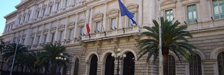 «Debito pubblico record, verso i 3mila miliardi»