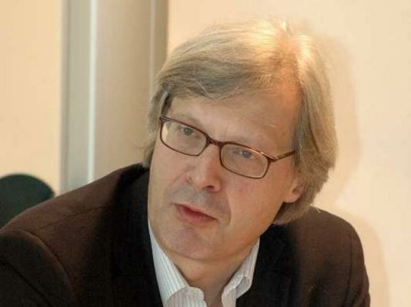 Sgarbi: «La Calabria? Sembra ci sia un'epidemia»