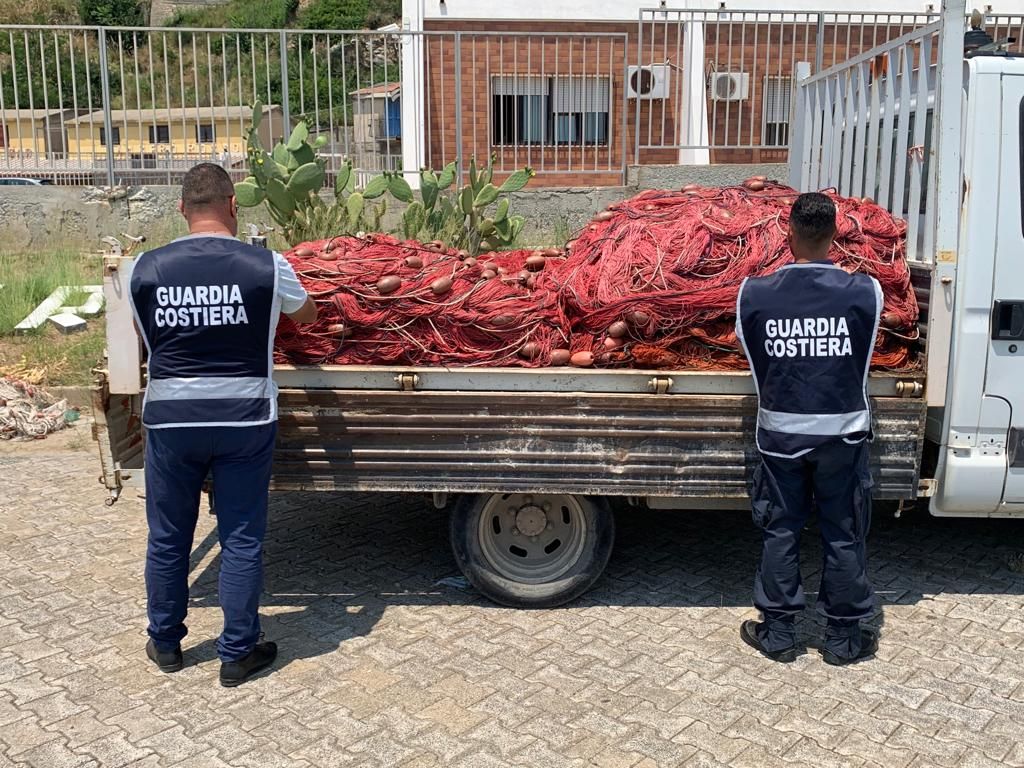 San Lucido, sequestrati attrezzi da pesca utilizzati illegalmente