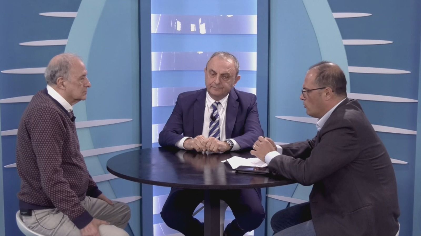 A Telesuonano “l’emergenza” Cetraro. Il sindaco: «Viviamo un momento esplosivo»