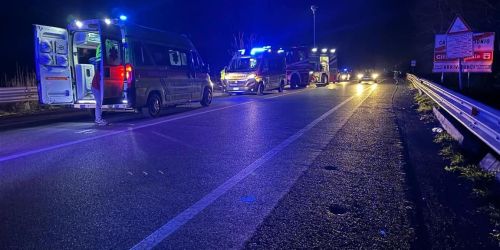 Scontro tra due auto sulla Statale 106 a Sibari, muore un giovane