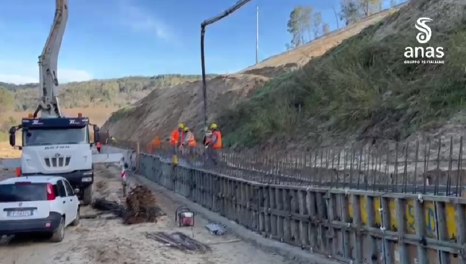 Spari contro l’impresa che sta realizzando la Trasversale delle Serre, indagano i Carabinieri