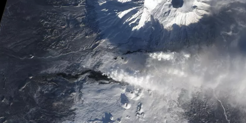 Il vulcano russo Krasheninnikov erutta dopo 450 anni