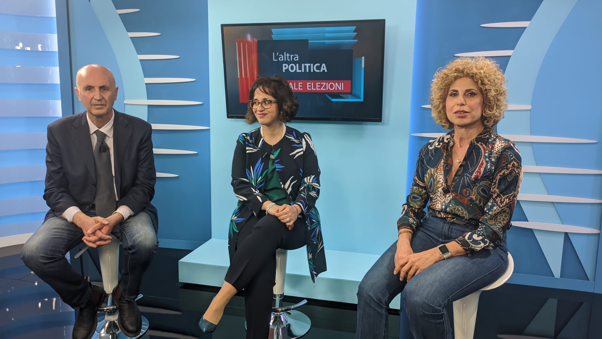 Sfida a tre per le Comunali. Casali del Manco protagonista a “L’altra Politica”