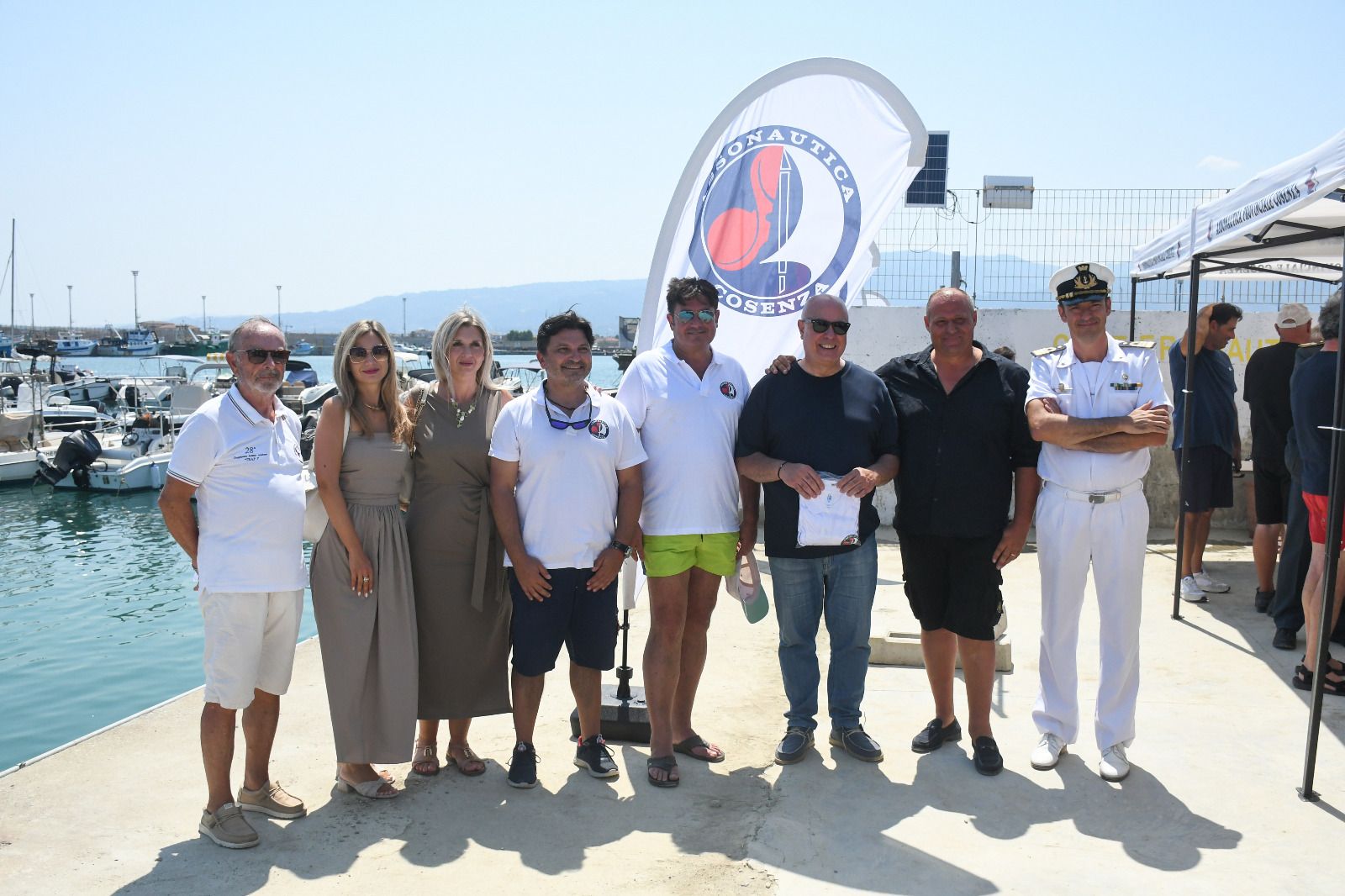 Custodi del Blu: Assonautica Cosenza e i Palombari della Marina Militare insieme per la pulizia dei fondali a Cariati