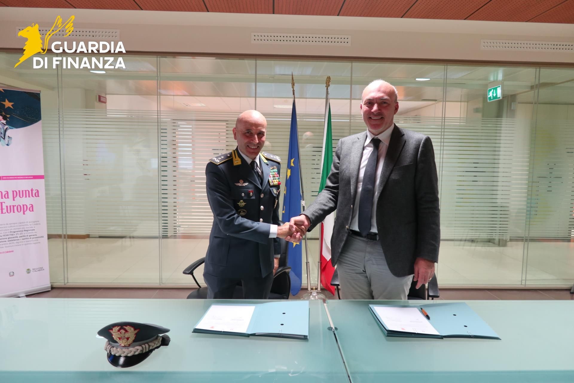 Infiltrazioni nei cantieri ospedalieri calabresi, siglato un protocollo tra la Gdf e la struttura commissariale