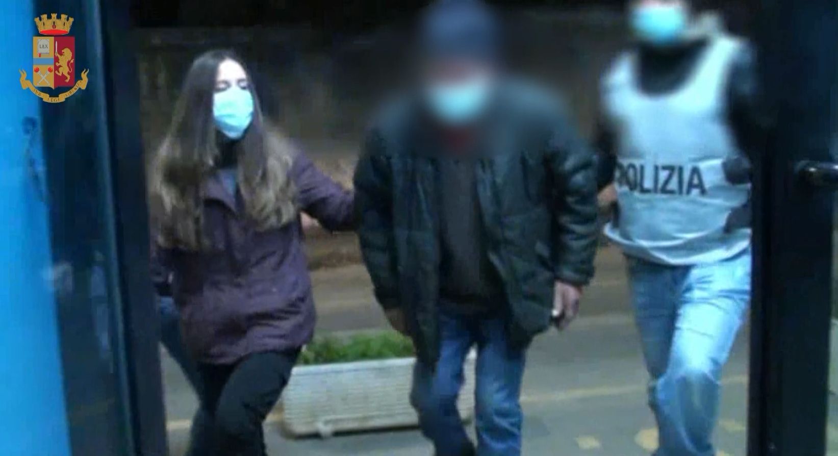 Sfruttati e minacciati: l’ombra della ‘ndrangheta sugli invisibili della baraccopoli  – NOMI E VIDEO