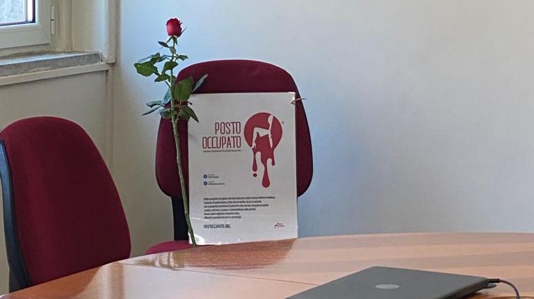 I porti dello Stretto contro il femminicidio per i 9 anni di “Posto Occupato”