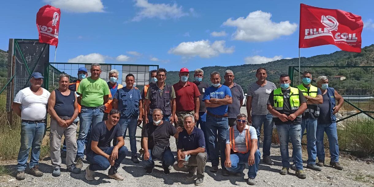 Strada Sila-Mare (Mirto-Longobucco), sospesi i lavori. Cgil: «Inaccettabili ritardi nei pagamenti»
