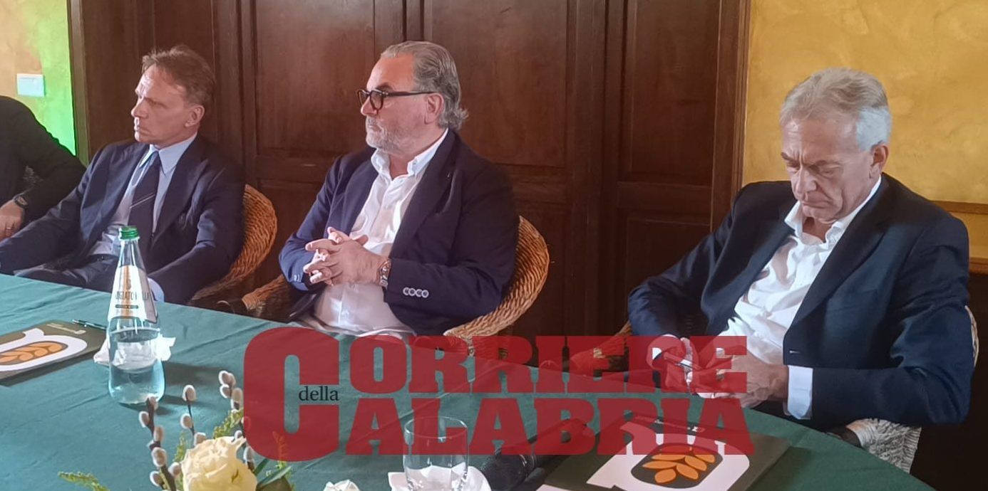 «Il governo nazionale e quello regionale impegnati a dare risposte agli agricoltori. In vista nuovi investimenti»