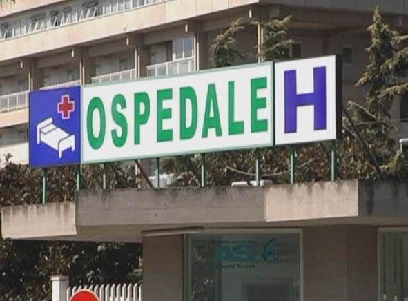 Ospedale di Lamezia, Salerno: «Gravi i blocchi in pediatria»