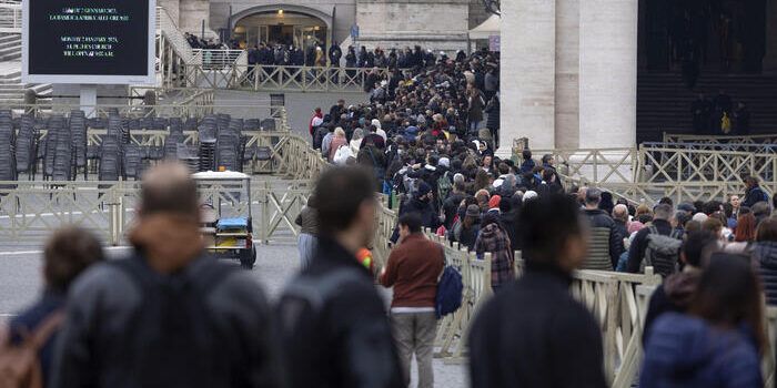 Il popolo di Ratzinger, 65mila per l’ultimo saluto