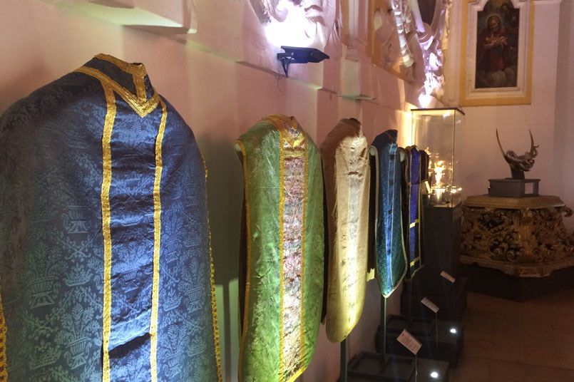 Taverna, la mostra che celebra la fantasia del sacro