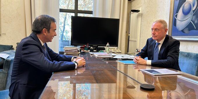 Vertenza Abramo e dossier Calabria, incontro a Roma tra Occhiuto e Urso. «L’auspicio: assunzioni entro metà dicembre»