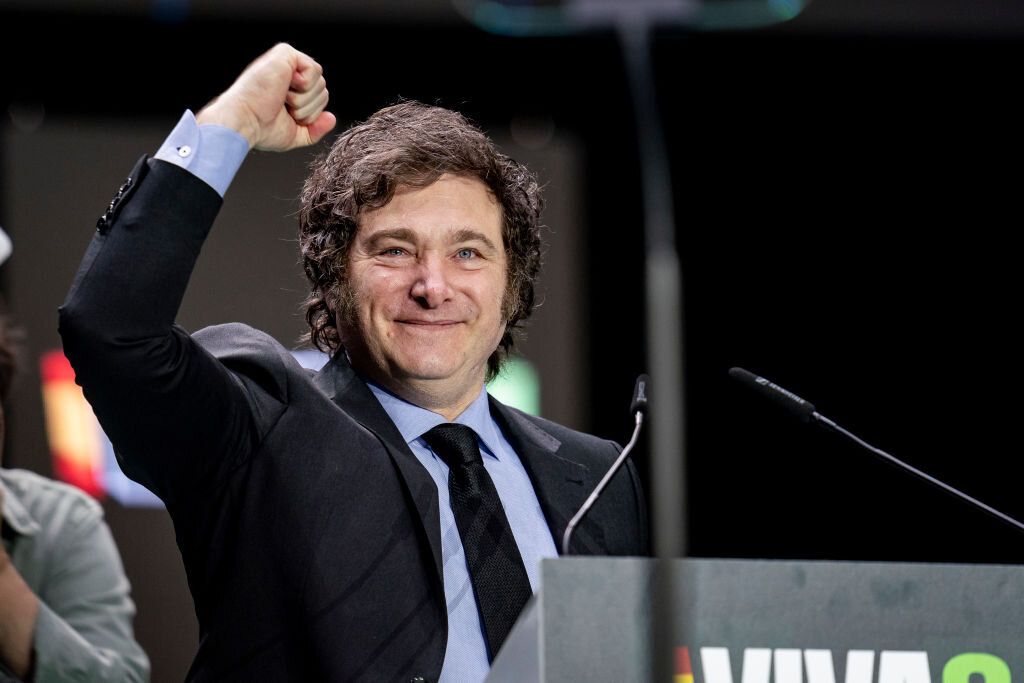 Al presidente argentino Milei la cittadinanza italiana per le sue radici calabresi