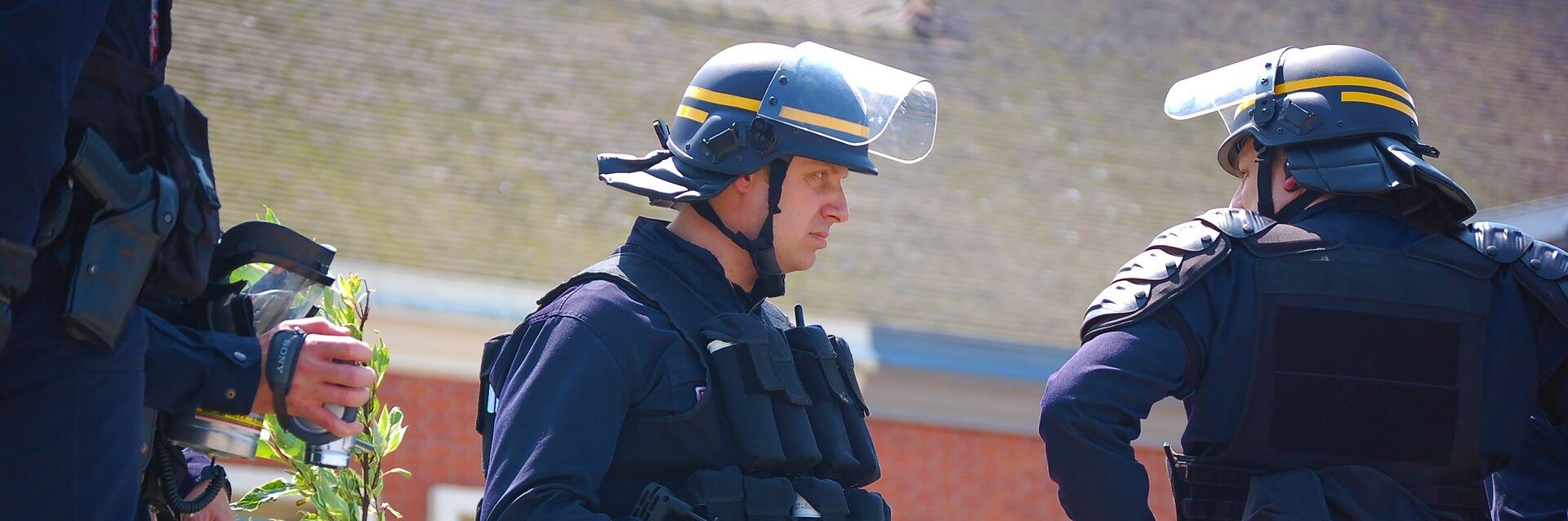 Parigi, arrestato l’uomo accusato di aver ucciso la moglie e i quattro figli