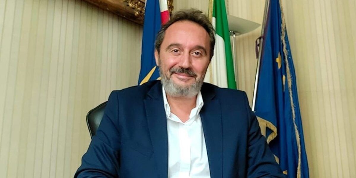 Mail e foto diffamatorie: nel mirino il sindaco che a Buccinasco combatte la ‘ndrangheta