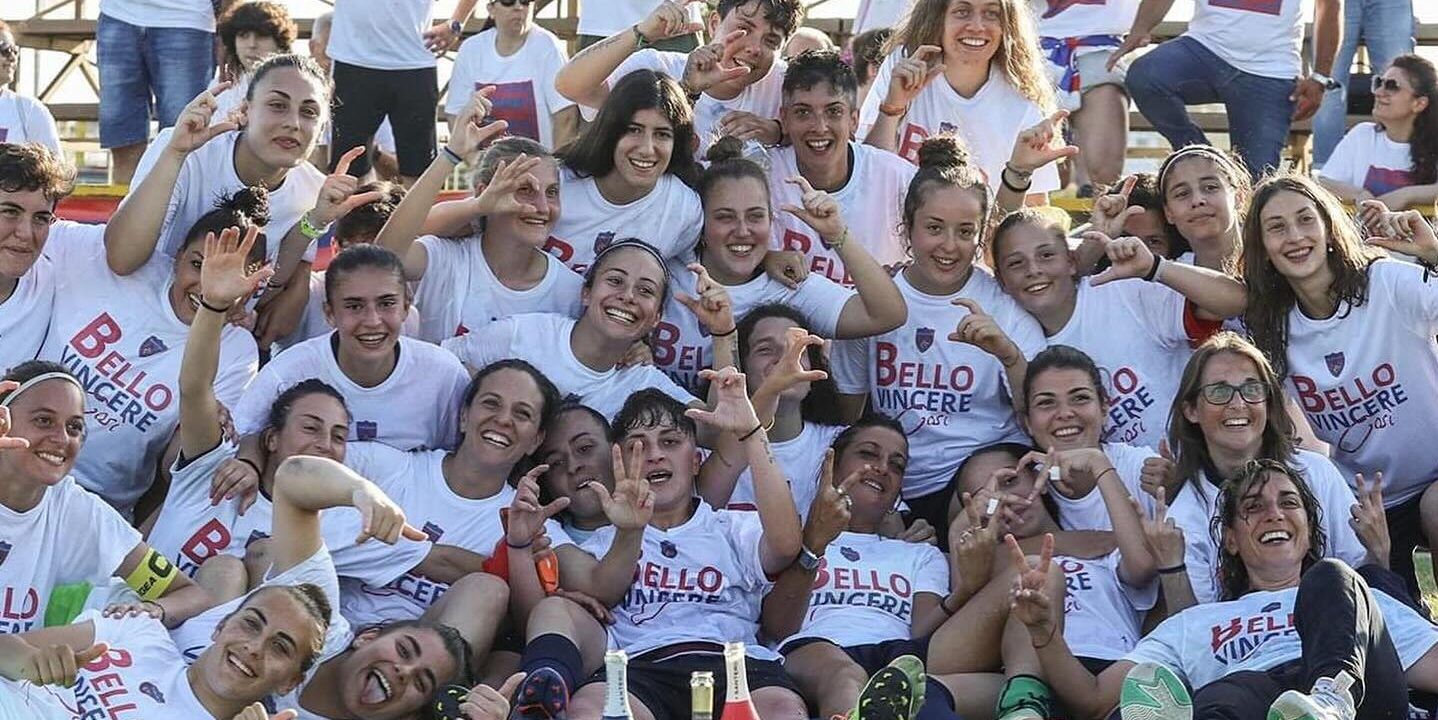 A Cosenza un evento per mostrare vicinanza alla squadra femminile non iscritta alla serie C