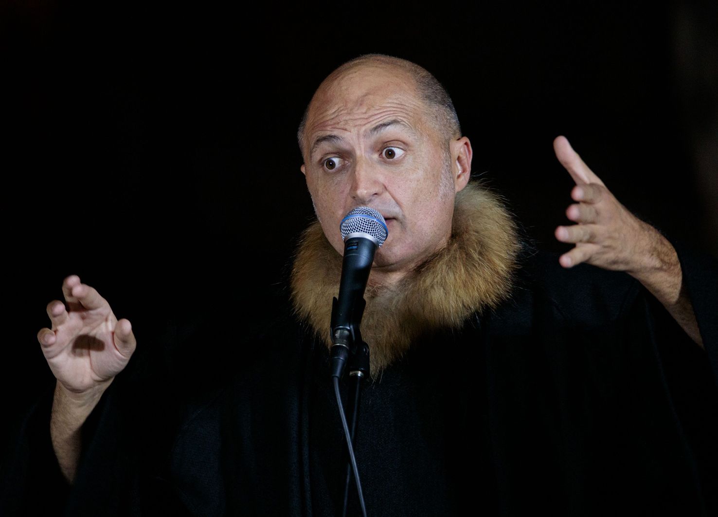 Amleto è a pezzi, Ernesto Orrico riporta il suo Hamlet in scena vent’anni dopo