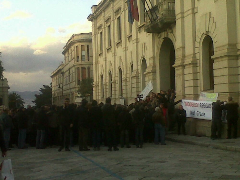 Reggio, Terzo settore: no a chiusura servizi sociali