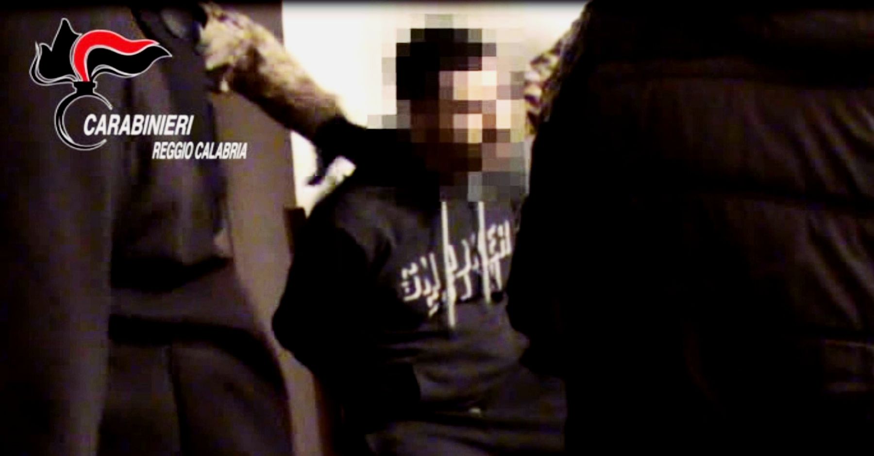 L’arresto di Francesco Strangio a Rose, il telefono accanto alla cocaina e il messaggio di una donna: «Scappa»