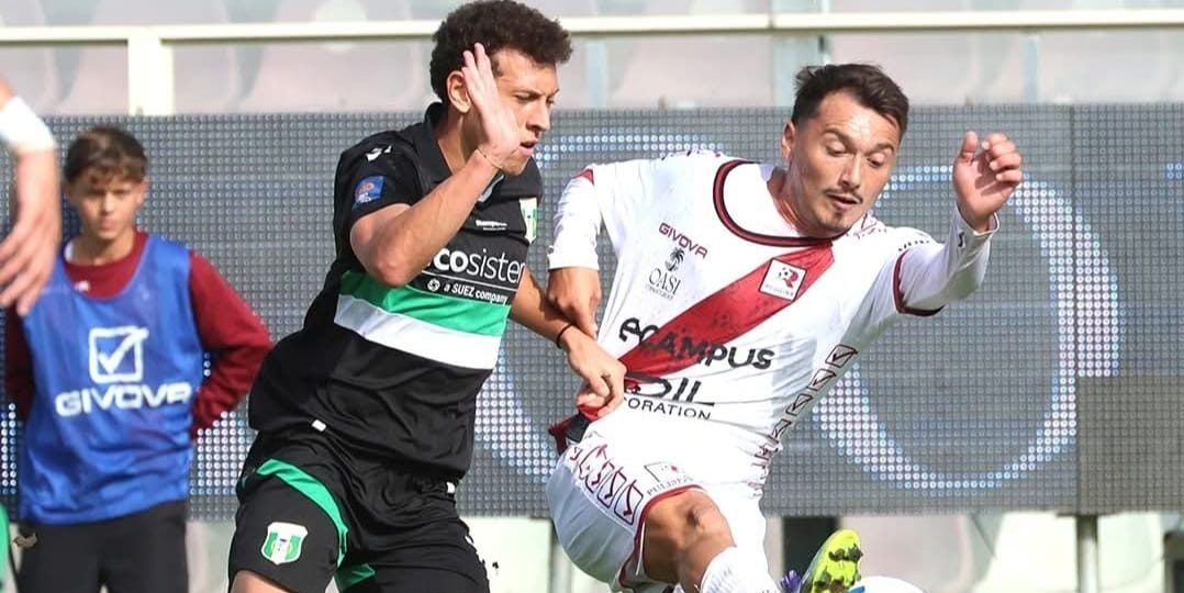 Vibonese da urlo, vittoria e primo posto. Reggina, è crisi nera: la Vigor vince il derby