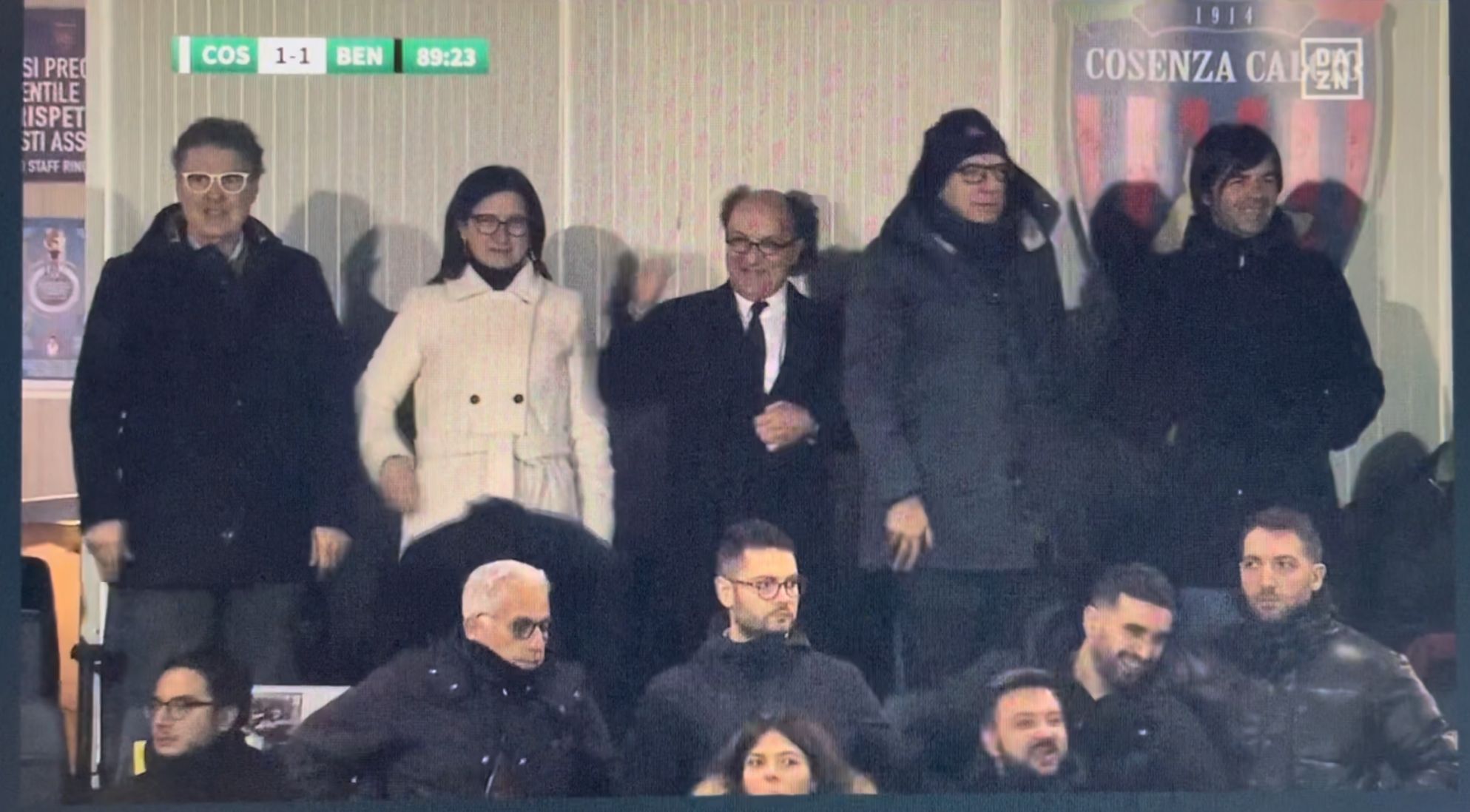 Il “balletto” di Guarascio che lo allontana ulteriormente dalla tifoseria